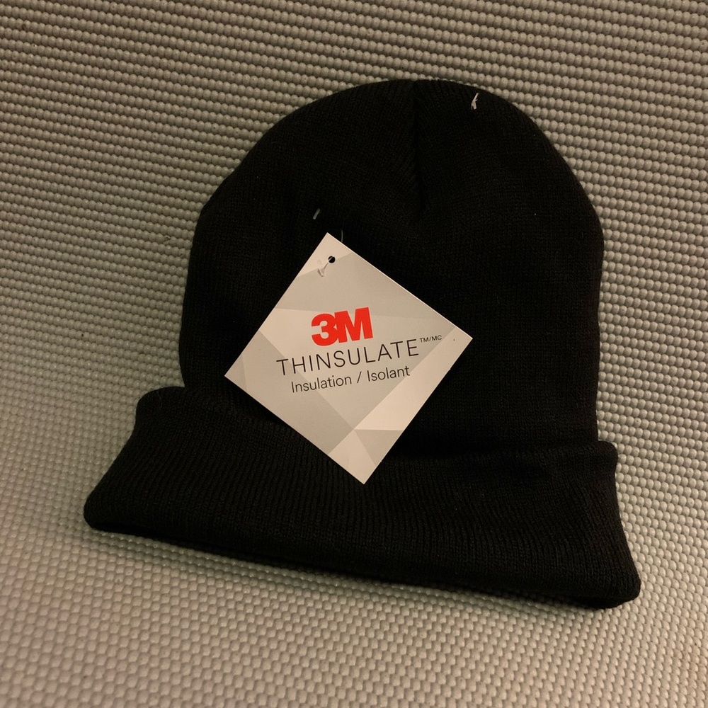 NEW! Tek Gear 3M THINSULATE BLACK Knit Watch HAT Beanie Insulated NWT